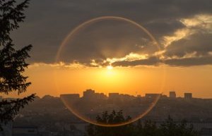 在世亲人以素食、水果和茶水供养已故亲人？他们到底能不能收到！让我们一探究竟